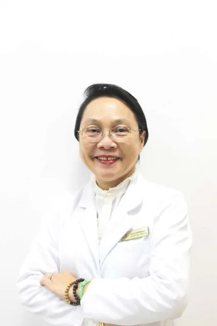 Bác sĩ Huỳnh Thoại Loan
