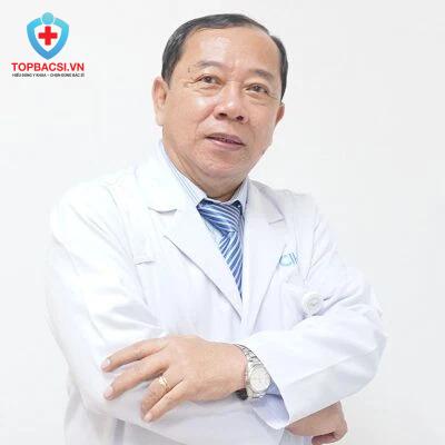 Bác sĩ Lê Kim Sang có kinh nghiệm hơn 30 năm trong điều trị trong lĩnh vực nội soi và nội tiêu hóa