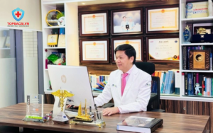 TS-BS Nguyễn Phan Tú Dung - Vị bác sĩ chuyên 'sửa lỗi tạo hóa 0 đồng' cho người nghèo