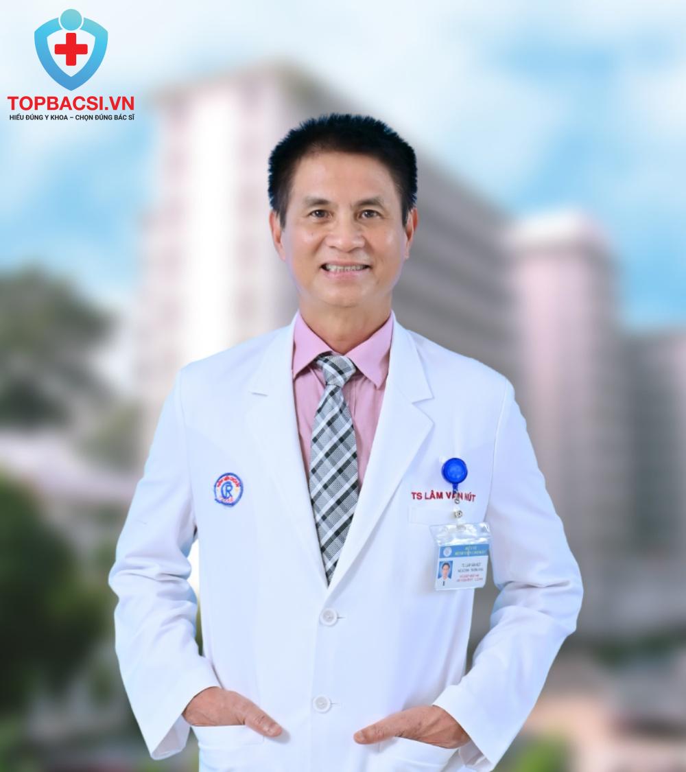 TTƯT.TS.BS Lâm Văn Nút - Trưởng khoa Phẫu thuật mạch máu, Bệnh viện Chợ Rẫy