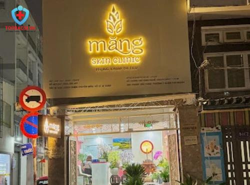 Công ty TNHH Măng Skin bị xử phạt 80 triệu đồng vì cung cấp dịch vụ khám chữa bệnh không đúng phạm vi hoạt động chuyên môn cho phép. Nhiều phòng khám, spa nổi tiếng ở TP.HCM bị xử phạt Nguyễn Thuận Thứ hai, 20/7/2026 12:00 (GMT+7)Sở Y tế TP.HCM vừa xử phạt nhiều phòng khám, cơ sở thẩm mỹ và cá nhân hành nghề khám chữa bệnh do vi phạm quy định chuyên môn, quảng cáo, với tổng số tiền hơn 371 triệu đồng. Công ty TNHH Măng Skin bị xử phạt 80 triệu đồng vì cung cấp dịch vụ khám chữa bệnh không đúng phạm vi hoạt động chuyên môn cho phép.